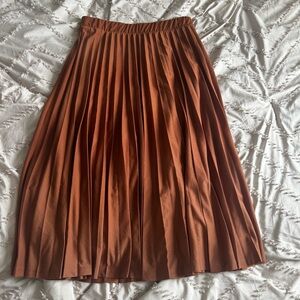 Chic Tan A-Line Pleated Skirt